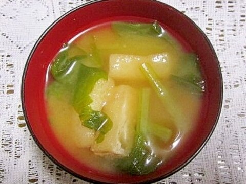 ほうれん草と油揚げの味噌汁(昆布だし)